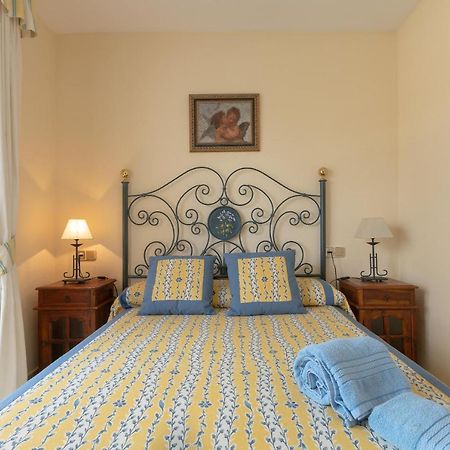 Las Chapas Apartment Marbella Bagian luar foto