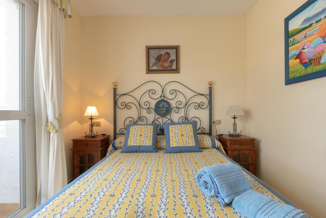 Las Chapas Apartment Marbella Bagian luar foto