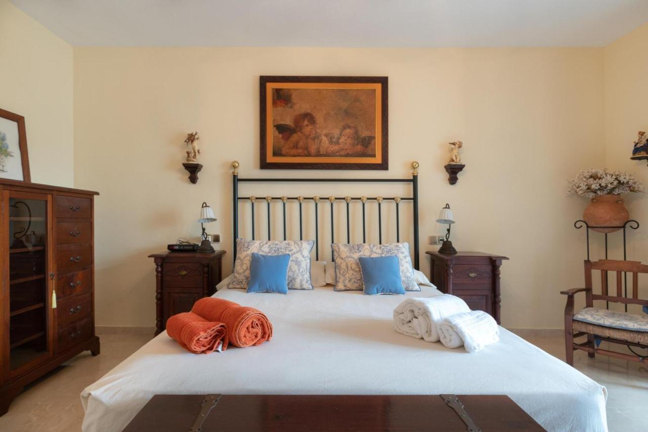 Las Chapas Apartment Marbella Bagian luar foto