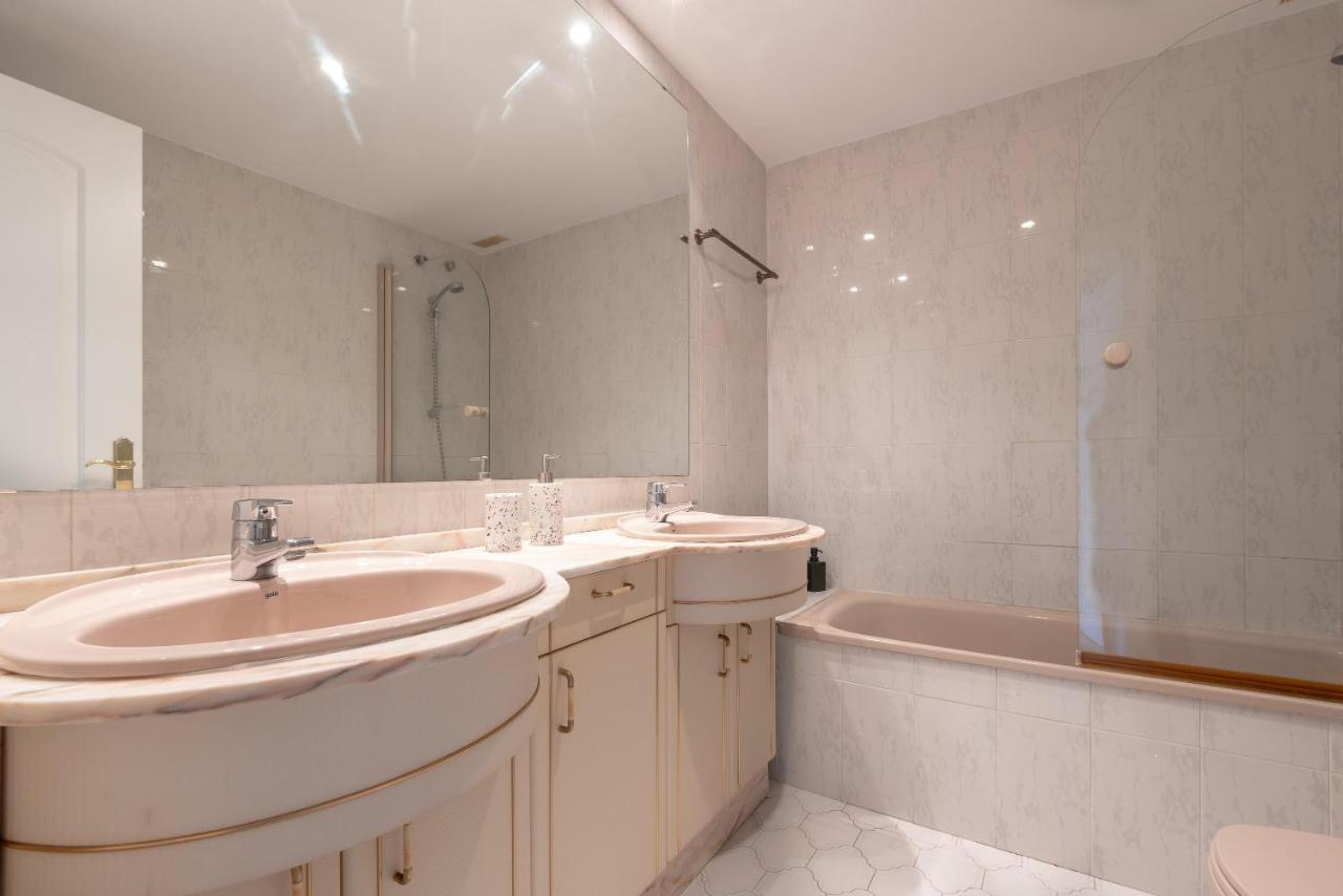 Las Chapas Apartment Marbella Bagian luar foto