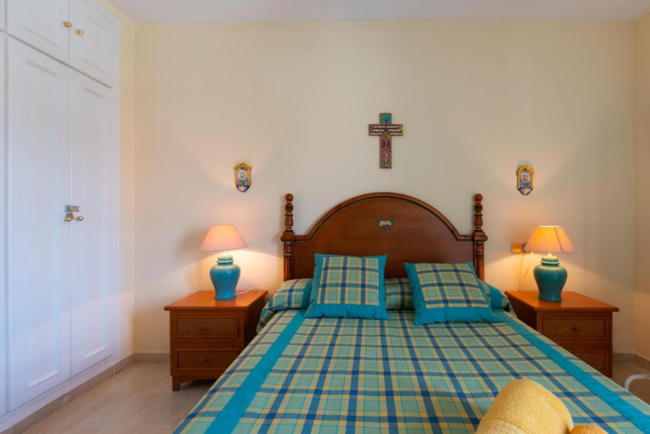 Las Chapas Apartment Marbella Bagian luar foto
